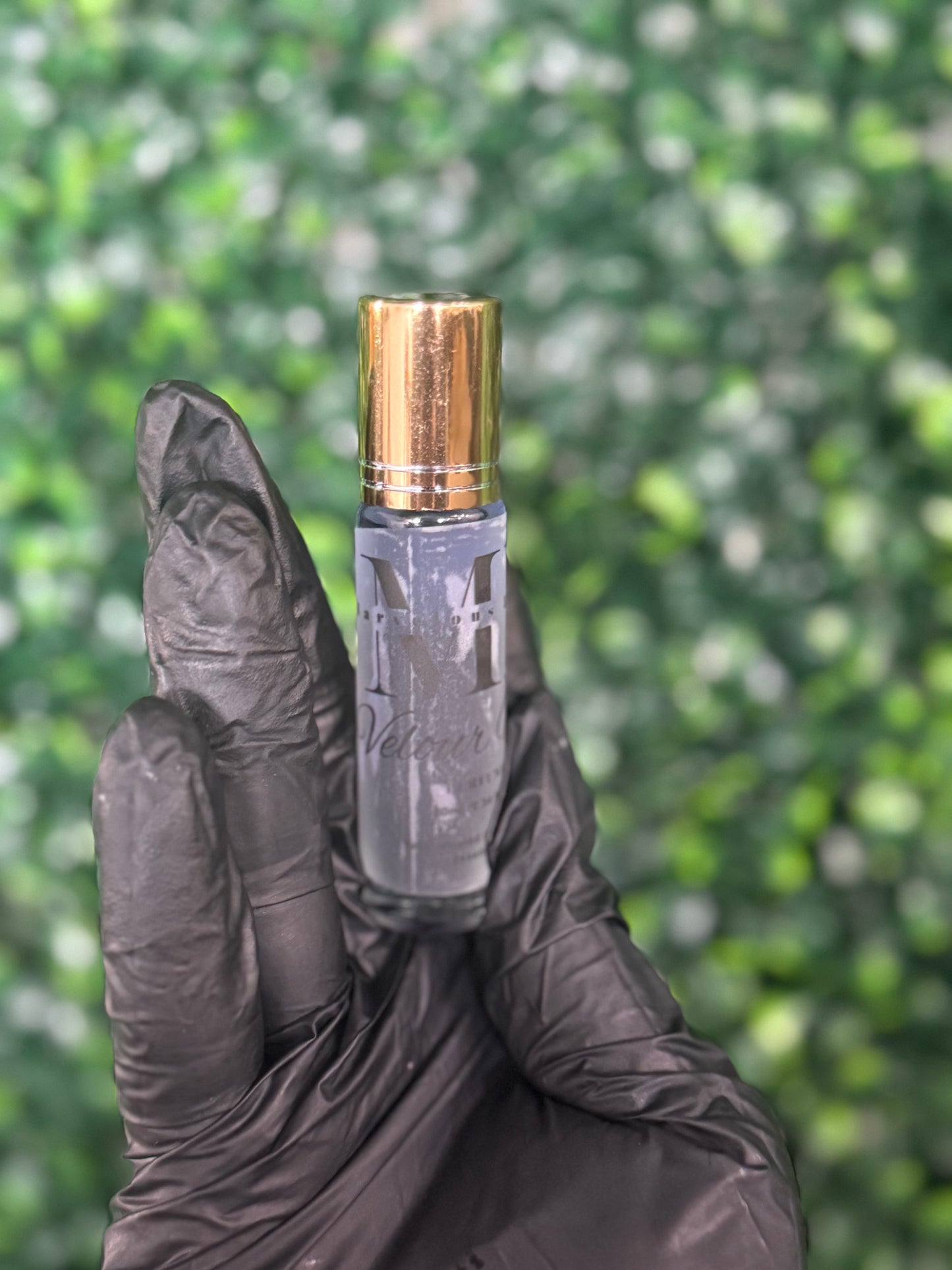 Essence of Touch
Perfume & Cologne Collection