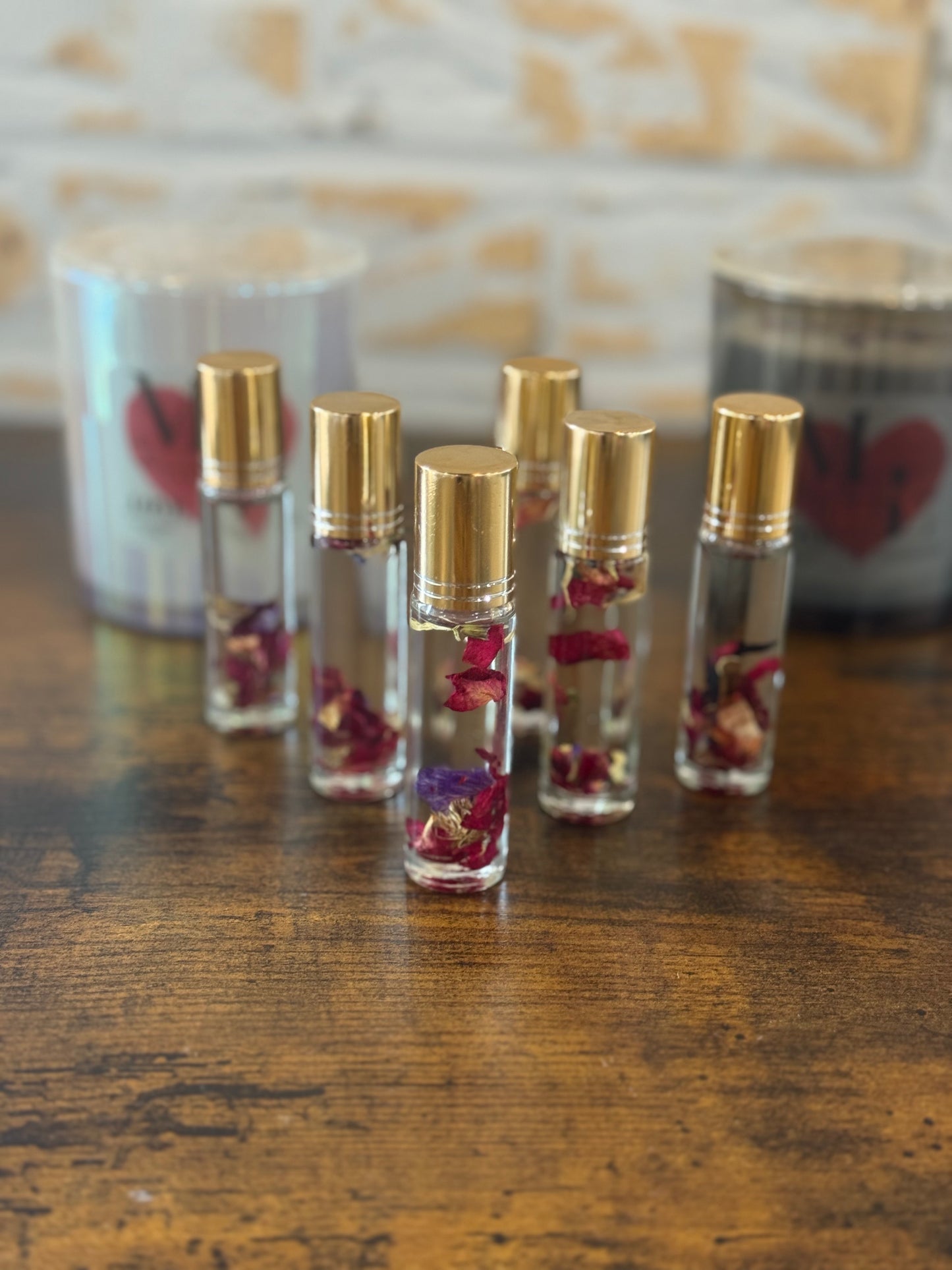 Essence of Touch
Perfume & Cologne Collection