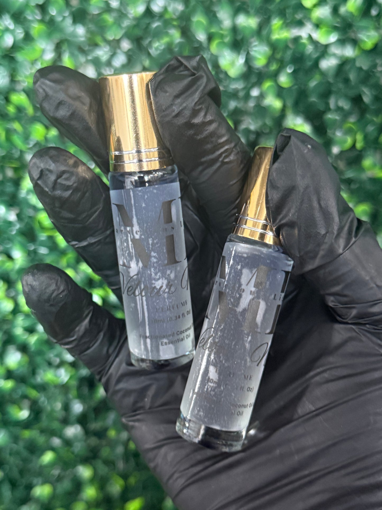 Essence of Touch
Perfume & Cologne Collection