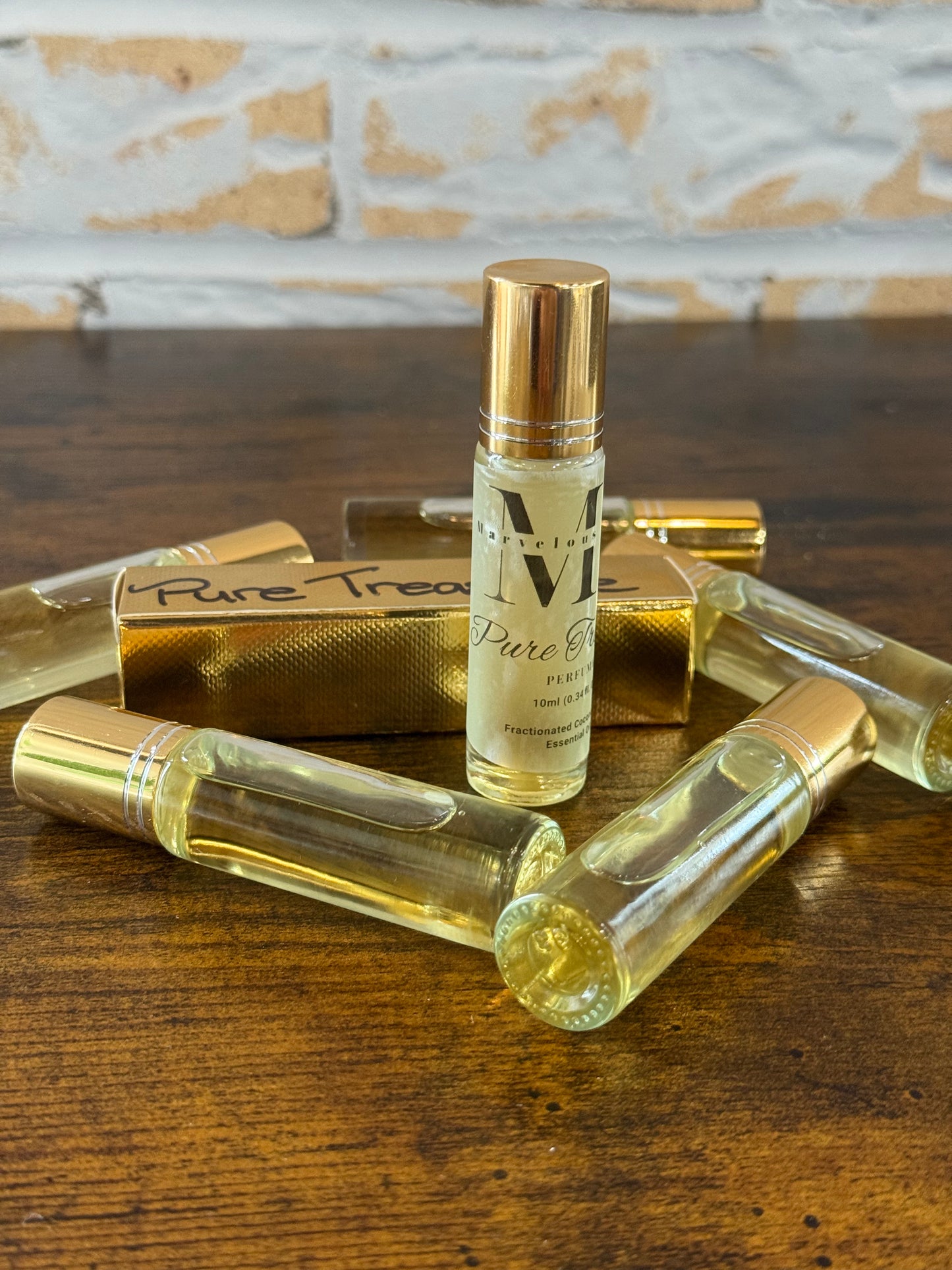Essence of Touch
Perfume & Cologne Collection