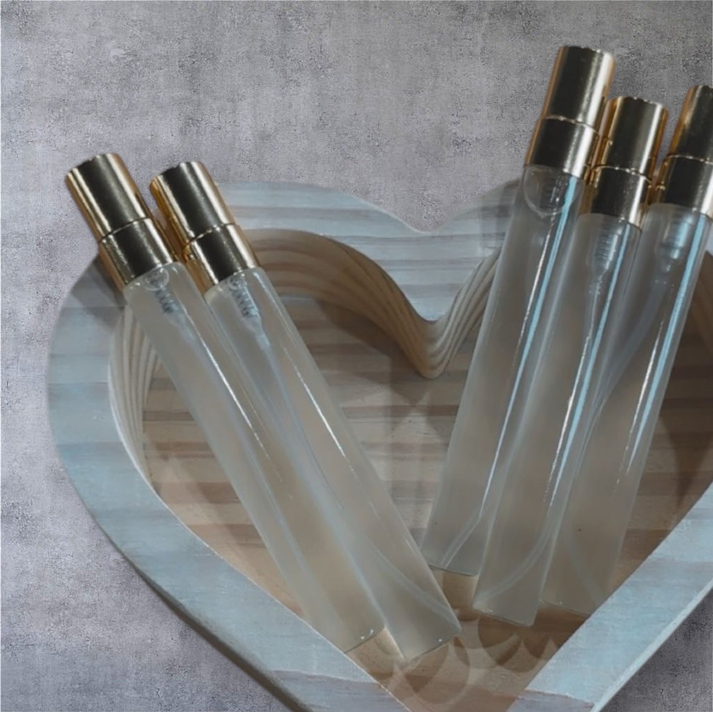 Essence of Touch
Perfume & Cologne Collection