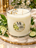Load image into Gallery viewer, MARVELOUSLY EXTRAORDINARY™
Large Candles. A Bigger Experience.
